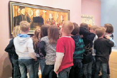Kinder im Museum